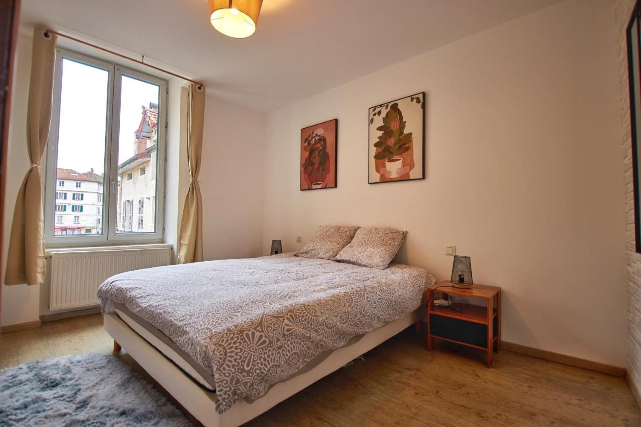 סן-קלוד Maison Lamartine - Plein Centre-Ville Avec Garage & Jeux מראה חיצוני תמונה