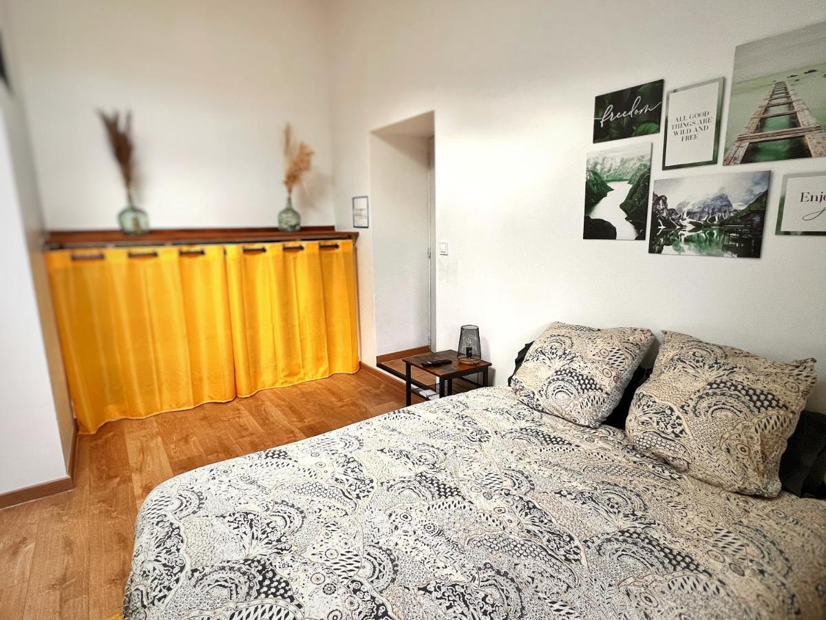 סן-קלוד Maison Lamartine - Plein Centre-Ville Avec Garage & Jeux מראה חיצוני תמונה